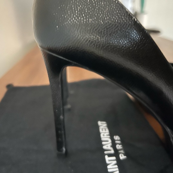 Saint Laurent Black Pointed-Toe Heels - Picture 7 of 7